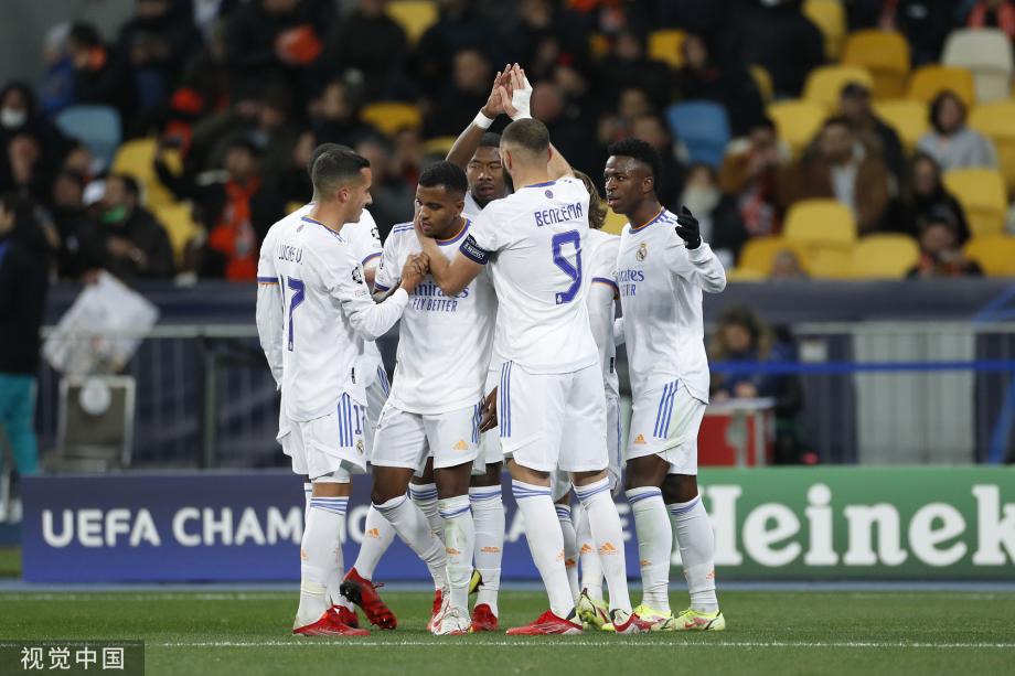 大家翘首以 大家翘首以