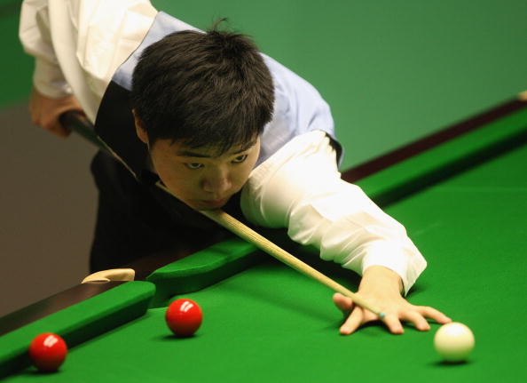 他在高位追 他在高位追